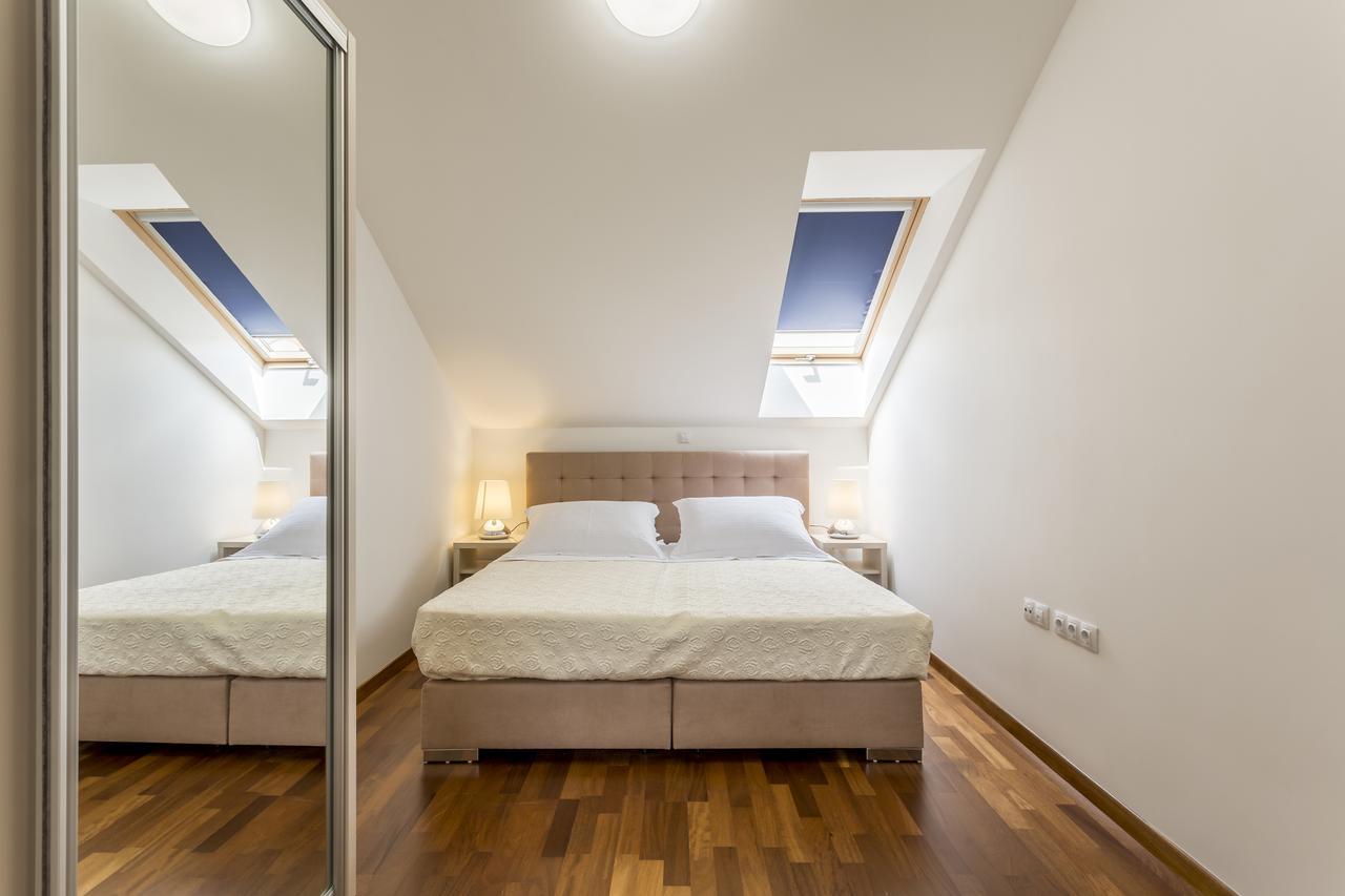 Luxury 3 Bed Apartment, Large Terrace, Pool, Close To Beach And Split! Podstrana Exterior foto