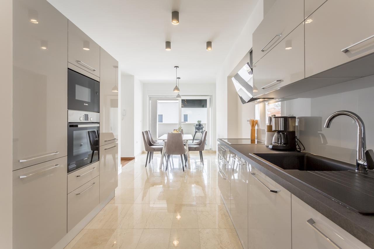 Luxury 3 Bed Apartment, Large Terrace, Pool, Close To Beach And Split! Podstrana Exterior foto